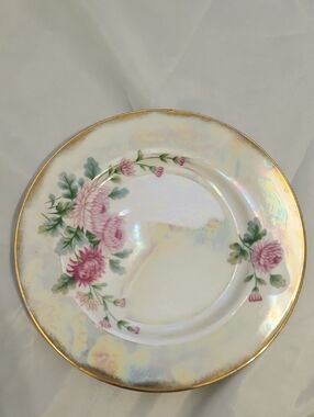 Elegant Pink Floral Porcelain Dinner Plate with Gold Rim
